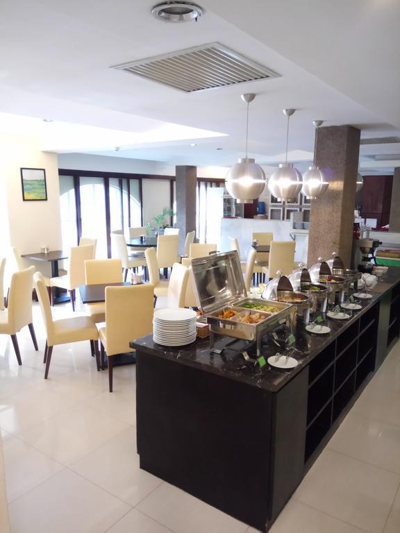 Discovery Hotel พนมเปญ ภายนอก รูปภาพ