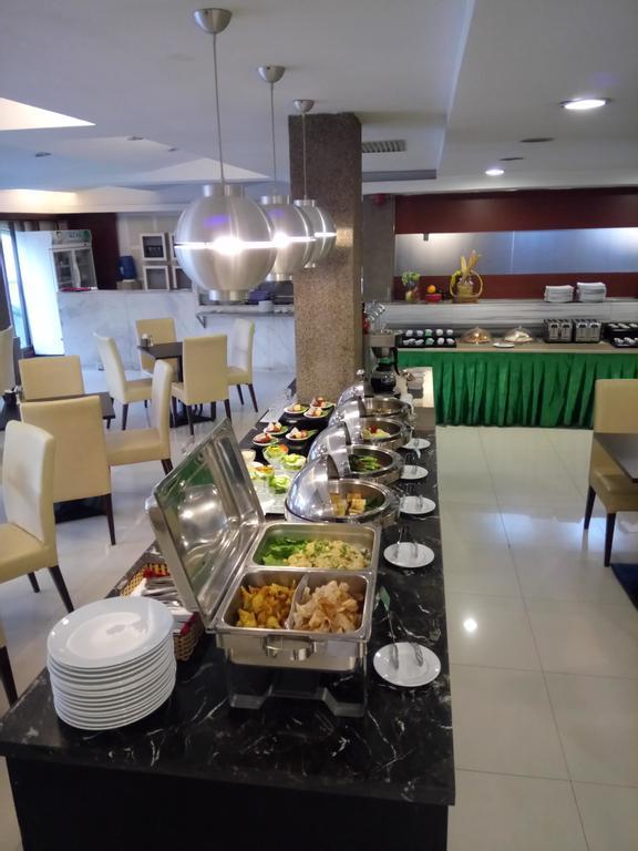 Discovery Hotel พนมเปญ ภายนอก รูปภาพ